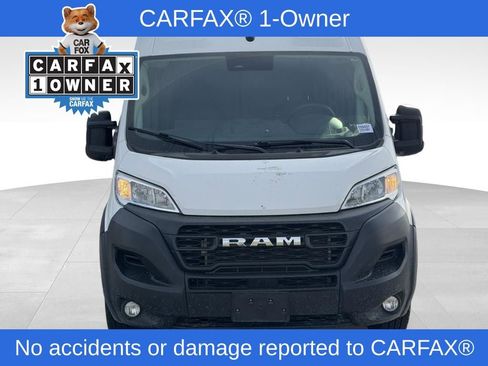 Used 2024 RAM ProMaster 2500 w/ Convenience Group image 2
