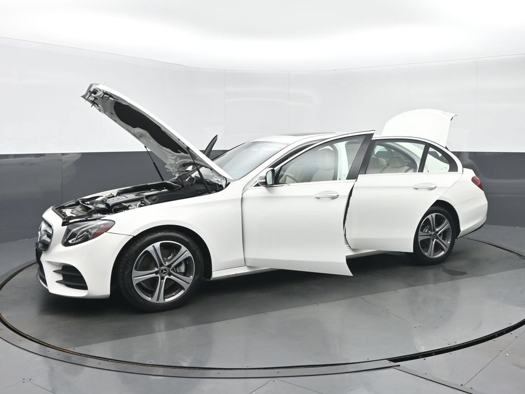 Used 2019 Mercedes-Benz E 300 4MATIC image 36