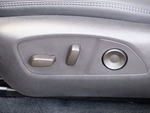 New 2025 Chevrolet Equinox EV LT w/ LPO, Blackout Package image 12