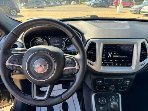 Used 2021 Jeep Compass Latitude AWD/4WD image 13
