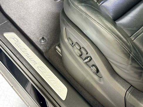Certified 2023 Porsche Cayenne Platinum Edition AWD/4WD image 47