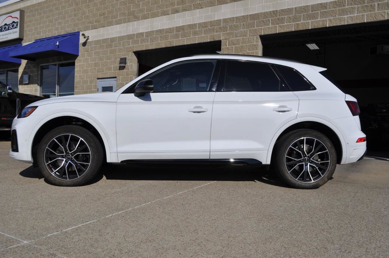Used 2024 Audi SQ5 Prestige AWD/4WD image 3