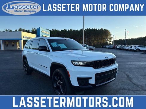 Used 2023 Jeep Grand Cherokee L Laredo image 1