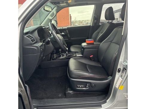 Used 2019 Toyota 4Runner TRD Off-Road Premium image 3