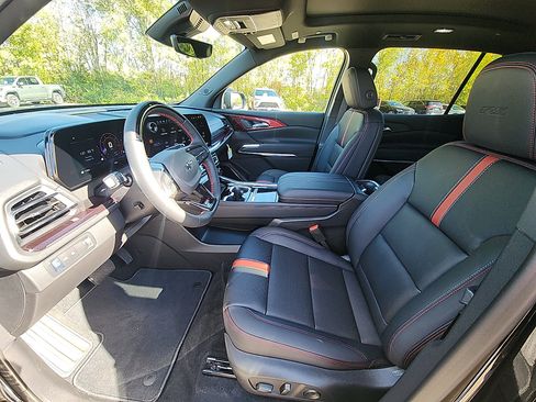 New 2026 Chevrolet Traverse RS image 14