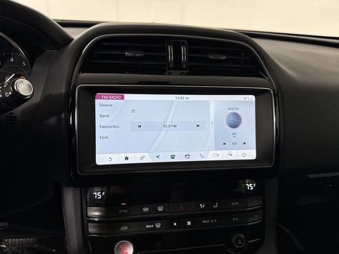 Used 2020 Jaguar F-PACE Premium AWD/4WD image 28