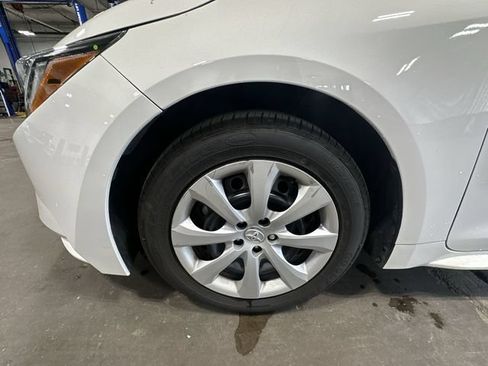 Used 2023 Toyota Corolla LE FWD image 23