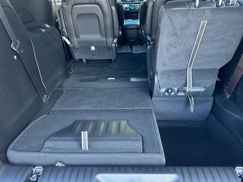 New 2026 Chrysler Pacifica Limited image 19