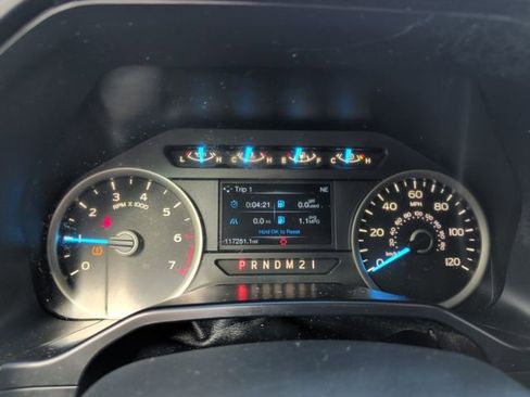 Used 2015 Ford F150 XLT w/ Equipment Group 301A Mid AWD/4WD image 19