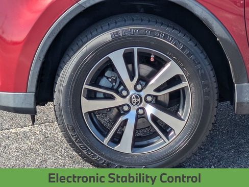 Used 2018 Toyota RAV4 XLE image 12