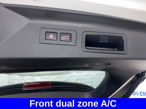Certified 2025 Subaru Forester Limited AWD/4WD image 19