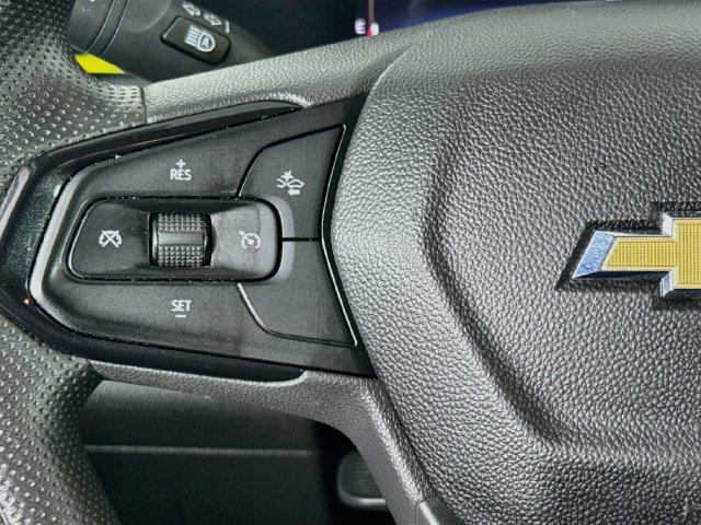 Used 2024 Chevrolet Trax LT FWD image 11