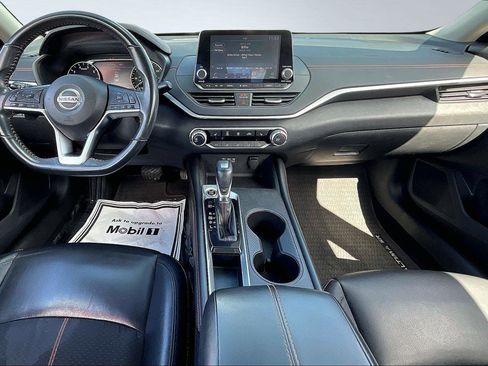 Certified 2022 Nissan Altima 2.5 SR w/ Midnight Edition Package image 17