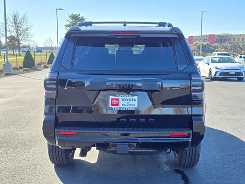 New 2026 Toyota 4Runner TRD Sport Premium AWD/4WD image 4