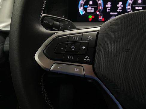New 2026 Volkswagen Tiguan SE AWD/4WD image 15