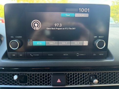 Used 2023 Honda Civic Sport image 24