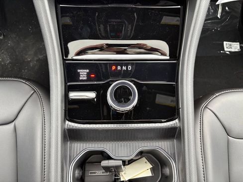 New 2026 Jeep Grand Cherokee Limited w/ Limited Altitude Package AWD/4WD image 24