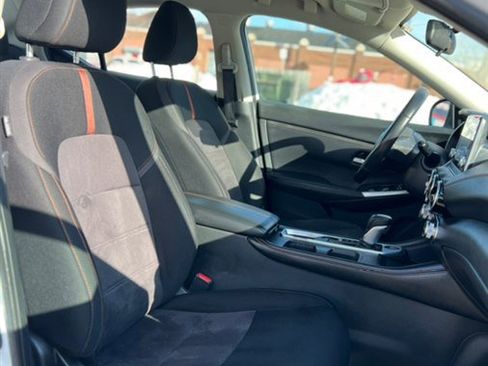 Used 2022 Nissan Sentra SR w/ Midnight Edition image 24