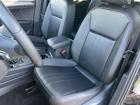 Certified 2024 Volkswagen Tiguan SE R-Line FWD image 19