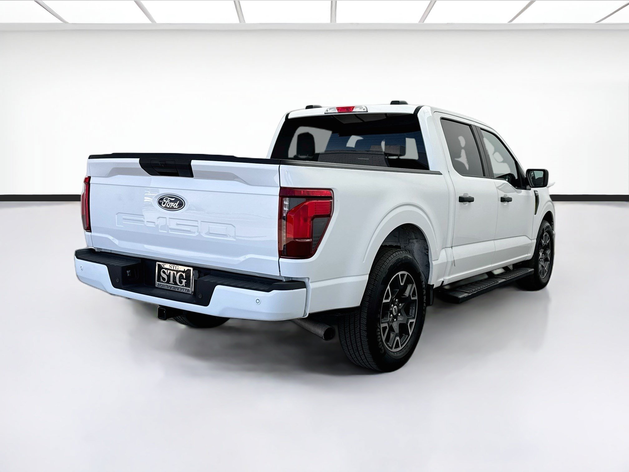 Used 2024 Ford F150 STX RWD image 4