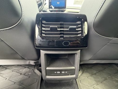 Used 2023 Volkswagen ID.4 Pro S AWD/4WD image 15