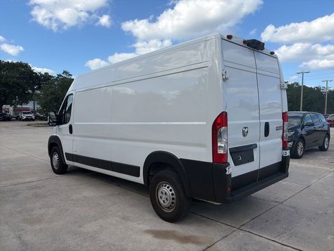 Used 2024 RAM ProMaster 2500 w/ Convenience Group image 5
