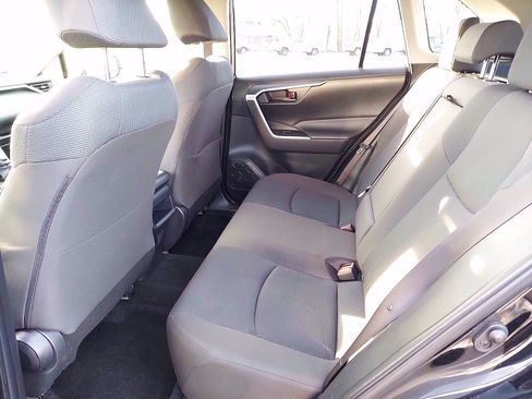 Certified 2019 Toyota RAV4 LE image 11