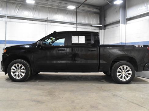 Used 2020 Chevrolet Silverado 1500 Custom w/ Custom Value Package image 20