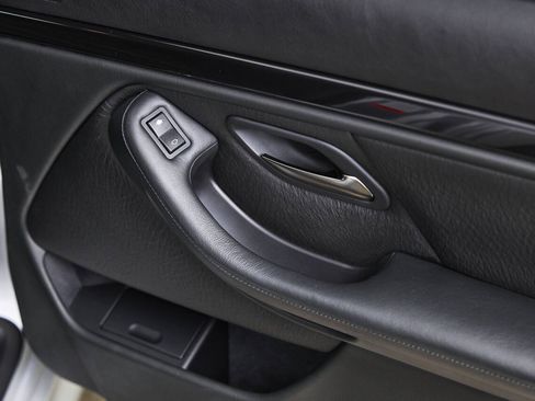 Used 2003 BMW M5 RWD image 99