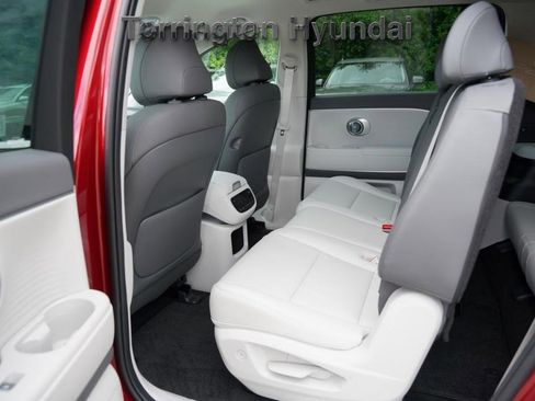 New 2026 Hyundai Ioniq 9 SEL image 15