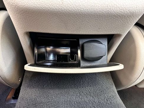 Used 2022 Mercedes-Benz E 350 4MATIC Sedan image 15