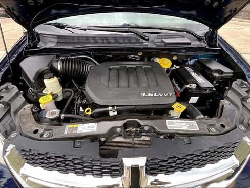 Used 2017 Dodge Grand Caravan SE w/ Power Window Group FWD image 32