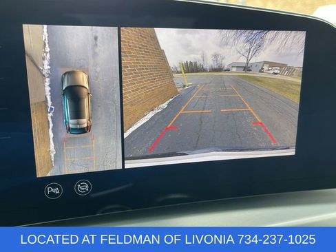 Used 2024 Cadillac Lyriq Sport image 14