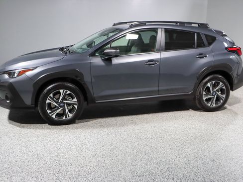 Used 2024 Subaru Crosstrek 2.0i Premium AWD/4WD image 10