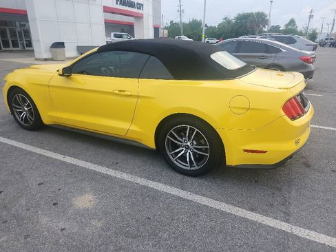 Used 2016 Ford Mustang Premium RWD image 9