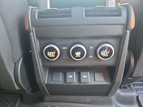 Used 2023 Land Rover Defender 130 X AWD/4WD image 27