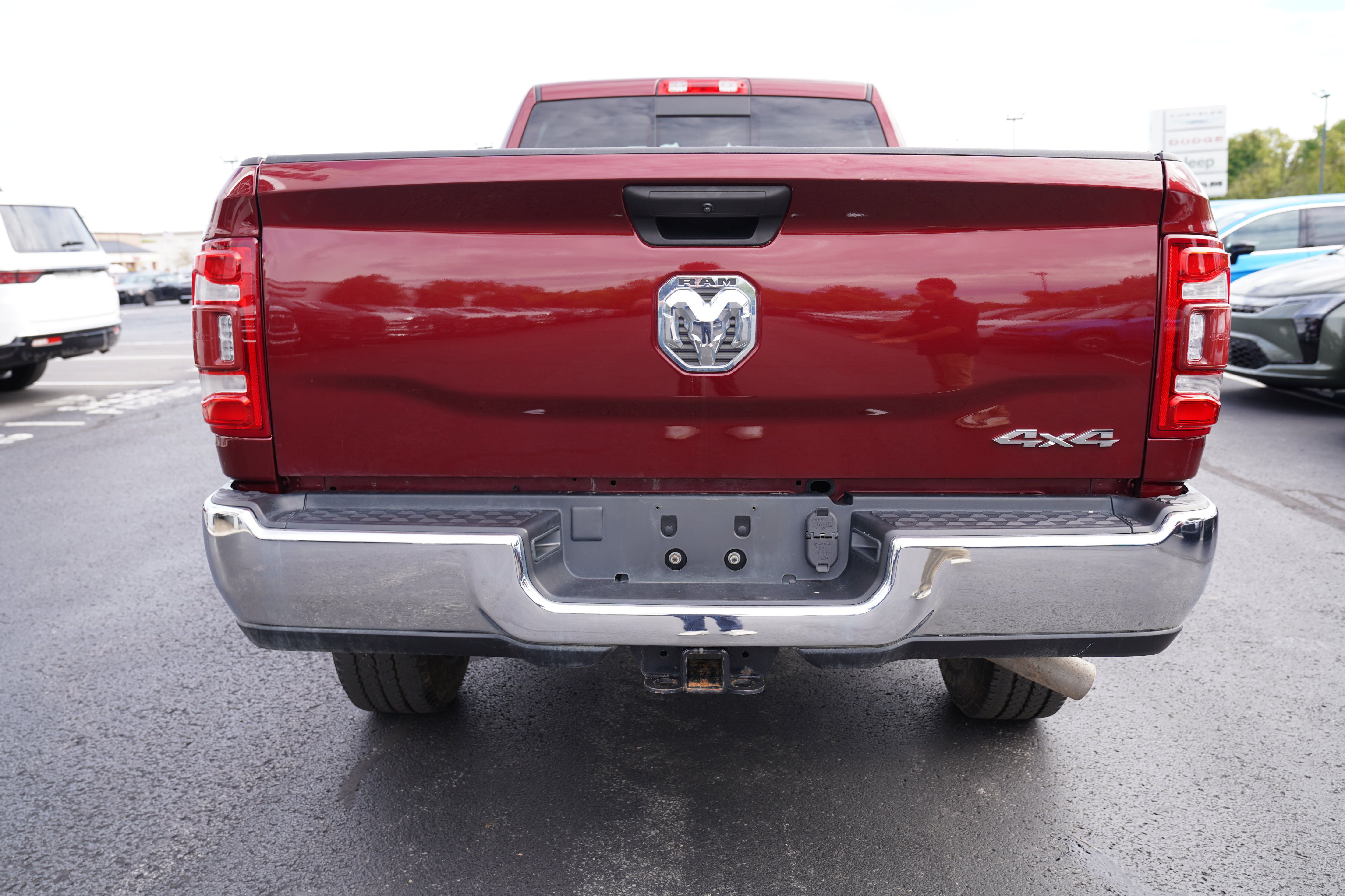 Used 2024 RAM 3500 Tradesman w/ Chrome Appearance Group AWD/4WD image 6