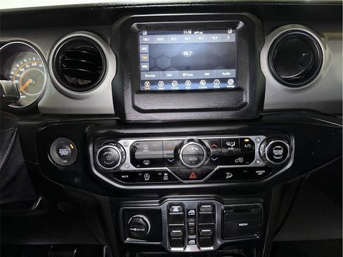 Used 2021 Jeep Wrangler Unlimited Willys image 38