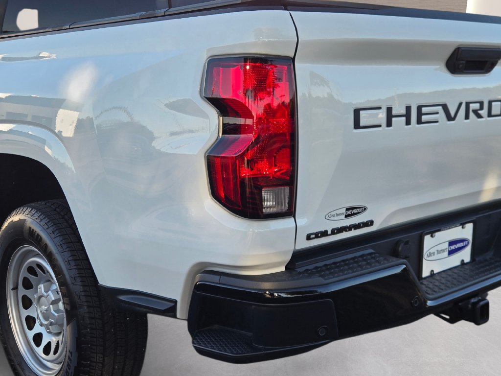 Used 2026 Chevrolet Colorado W/T w/ Advanced Trailering Package RWD image 10
