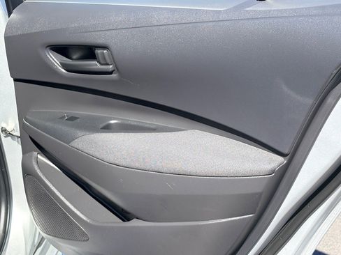 Used 2022 Toyota Corolla LE image 30