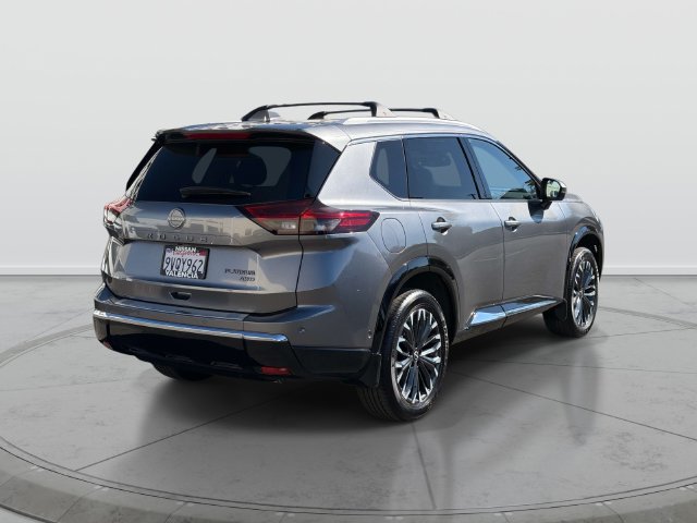 Certified 2026 Nissan Rogue Platinum w/ Platinum Premium Package AWD/4WD image 4
