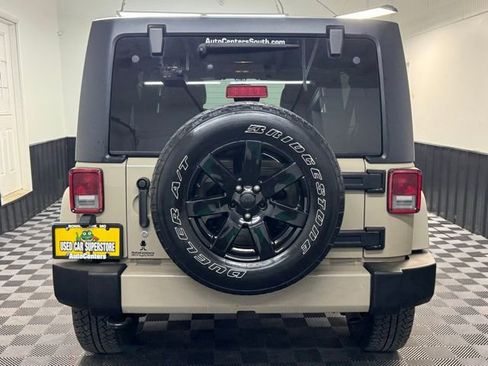 Used 2017 Jeep Wrangler Unlimited Sahara w/ Connectivity Group image 6