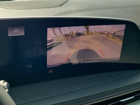 Used 2024 Cadillac XT4 Sport FWD image 32