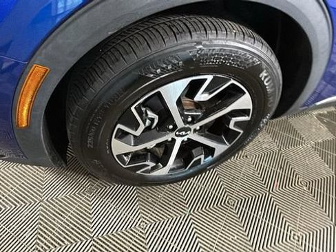 Used 2023 Kia Sportage EX FWD image 9