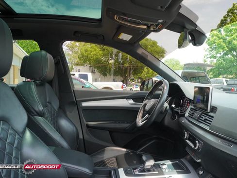 Used 2018 Audi SQ5 Premium Plus w/ Navigation Package AWD/4WD image 34