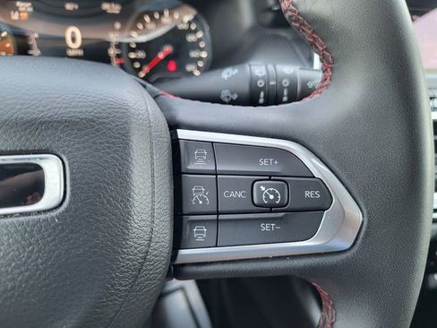 Used 2024 Jeep Compass Trailhawk AWD/4WD image 18