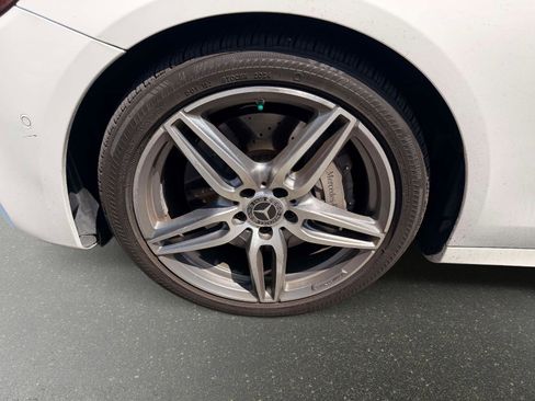 Used 2018 Mercedes-Benz E 300 image 10