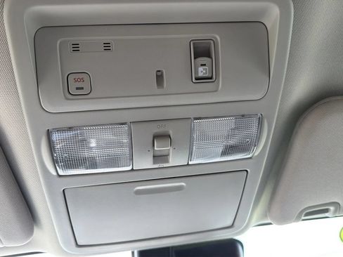 Used 2020 Nissan Titan SV w/ SV Convenience Package AWD/4WD image 27