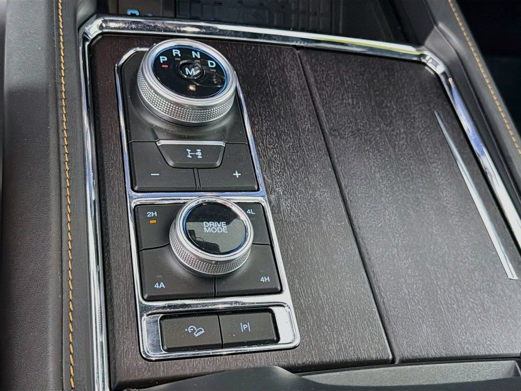 Used 2023 Ford Expedition Max Platinum AWD/4WD image 22