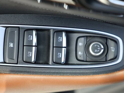 Certified 2022 Subaru Outback Touring XT image 17